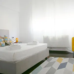 Bnbutler - Bergonzoli - Modern And Bright Near Station , Milan Italy